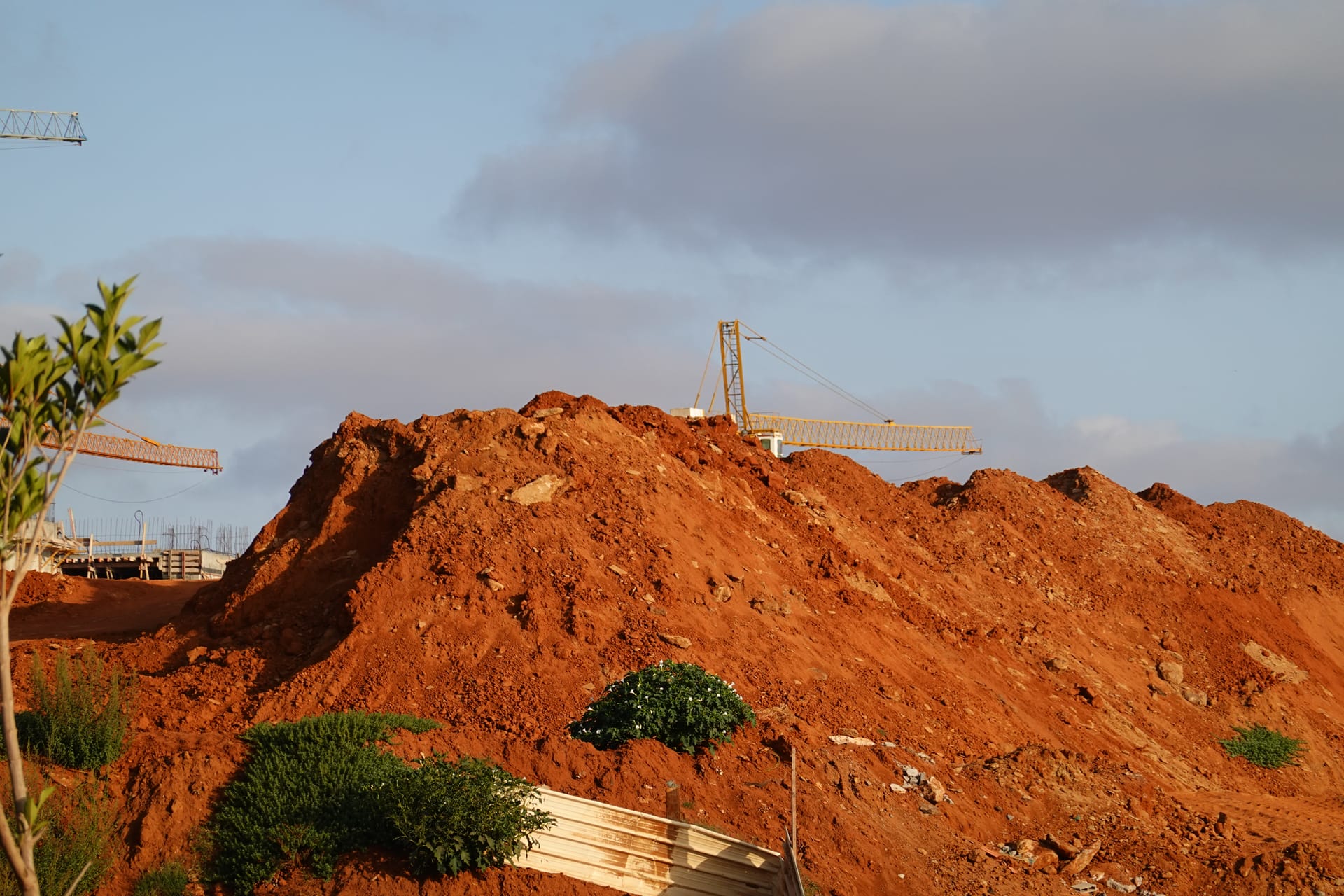 Red & Backfilling Sand